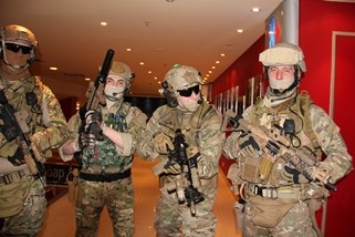 Читать далее о этой статье БРЭД ПИТТ + ЗОМБИ = «ВОЙНА МИРОВ Z». КАКОВЫ ШАНСЫ В БОРЬБЕ ЗА ЗРИТЕЛЯ?