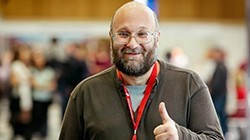 Подробнее о статье КАК НАМ ПОБЕДИТЬ ИНТЕРНЕТ ИЛИ СНОВА О «КИНОТЕАТРЕ МЕЧТЫ».