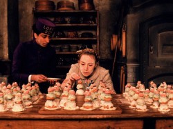 Mendl’s-Courtesan-au-Chocolat-4-e1395008210639