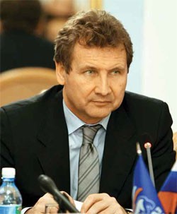 Вы сейчас просматриваете ПОПРАВКИ К «АНТИПИРАТСКОМУ ЗАКОНУ» МОГУТ ВЕРНУТЬ ВО ВТОРОЕ ЧТЕНИЕ И УЖЕСТОЧИТЬ