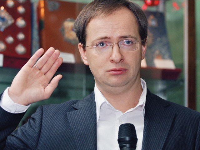 Вы сейчас просматриваете МЕДИНСКИЙ: «Я — ЗА ВВЕДЕНИЕ КВОТ И КОНТРОЛЬ ЗА ДАТАМИ ВЫХОДА ФИЛЬМОВ»