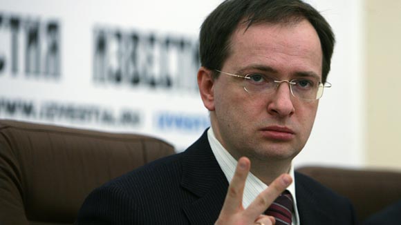 Вы сейчас просматриваете МЕДИНСКИЙ СОБИРАЕТСЯ ОБСУДИТЬ ОГРАНИЧЕНИЕ АМЕРИКАНСКИХ ФИЛЬМОВ В ГОСДУМЕ
