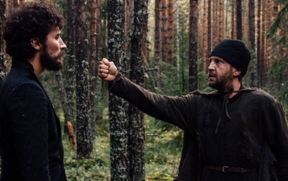 Подробнее о статье ПРЕМЬЕРЫ 38-ГО ММКФ: «МОНАХ И БЕС» (8 СЕНТЯБРЯ, «НАШЕ КИНО»)