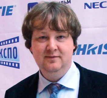 Вы сейчас просматриваете ДМИТРИЙ КАЗУТО («КИНО ЭКСПО»): «В НАШЕМ РАСПОРЯЖЕНИИ — САМАЯ ЛУЧШАЯ ПЛОЩАДКА ИЗ ВСЕХ, НА КОТОРЫХ ПРОХОДЯТ МИРОВЫЕ ФОРУМЫ КИНОИНДУСТРИИ»