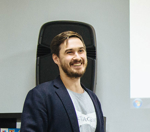 Вы сейчас просматриваете ИВАН ЗОЛОТУХИН (FESTAGENT): «С ФИЛЬМОМ НУЖНО РАБОТАТЬ И ПО ЗАВЕРШЕНИИ ПРОИЗВОДСТВА — ЭТО ДОЛЖНО БЫТЬ ЗАЛОЖЕНО И В СМЕТУ И В ГОЛОВУ»