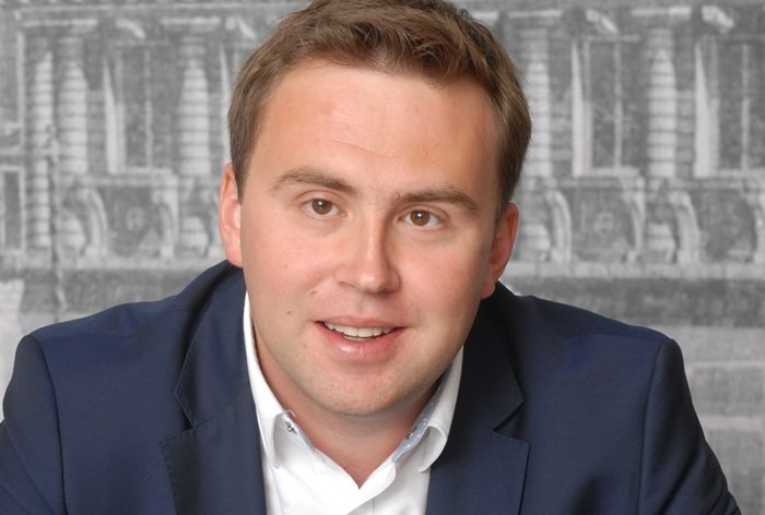 Вы сейчас просматриваете В «ГАЗПРОМ-МЕДИА» ПОДТВЕРДИЛИ НАЗНАЧЕНИЕ ВАДИМА ВЕРЕЩАГИНА НА ПОСТ ГЕНДИРЕКТОРА «ЦЕНТРАЛ ПАРТНЕРШИП»